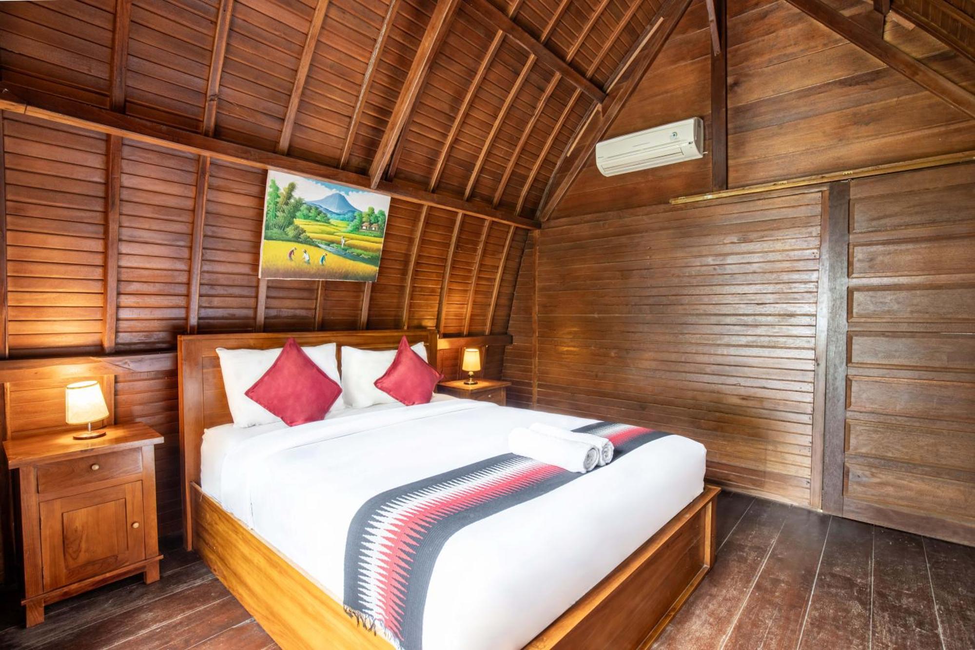 Coconut Hill Cottage Batununggul Exterior foto