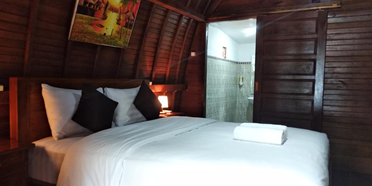 Coconut Hill Cottage Batununggul Exterior foto